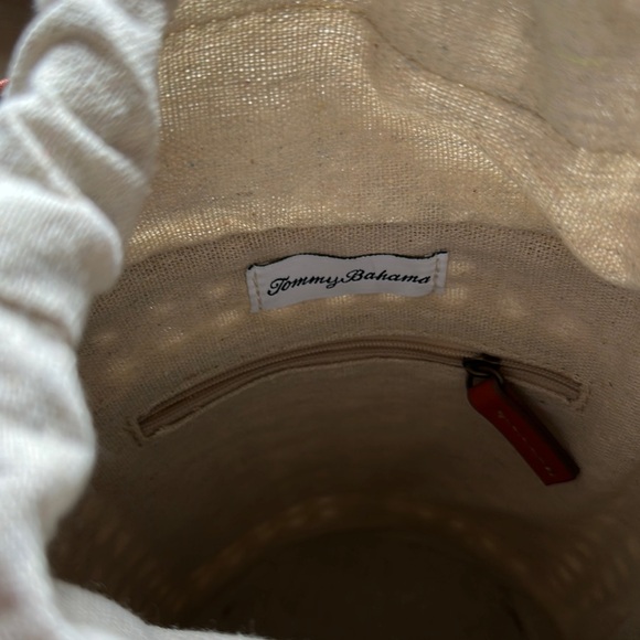 Tommy Bahama woven crossbody bucket bag with removable straps - Picture 10 of 11